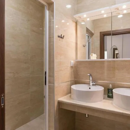 Tatil Evi Free Bird - Bed In Four Bed Mixed 2 Dubrovnik