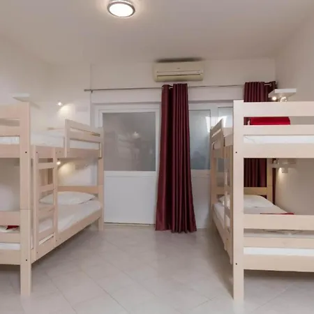 Free Bird - Bed In Four Bed Mixed 2 Tatil Evi *