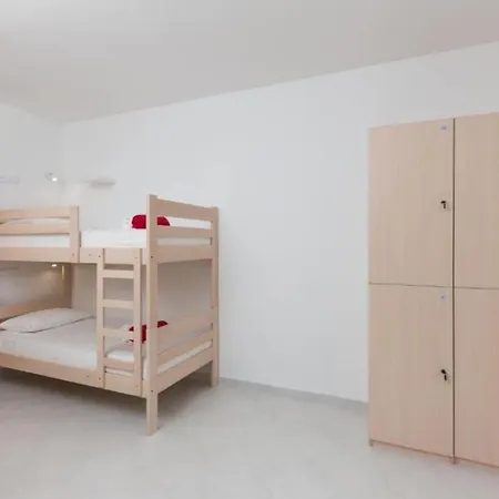 Free Bird - Bed In Four Bed Mixed 2 Dubrovnik